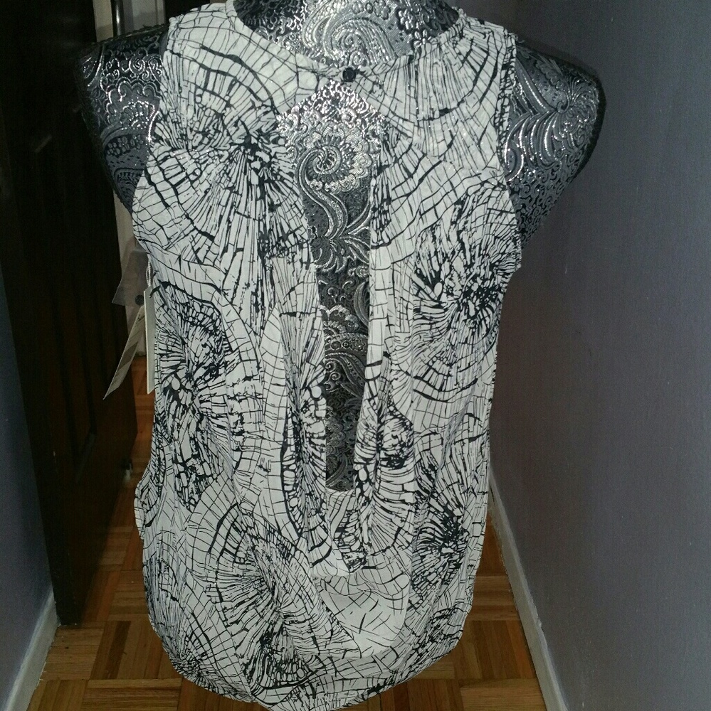 OVI Top - Picture 4 of 4